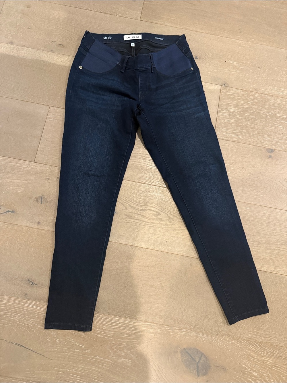 DL1961 Women's Dark Indigo Skinny Jeans